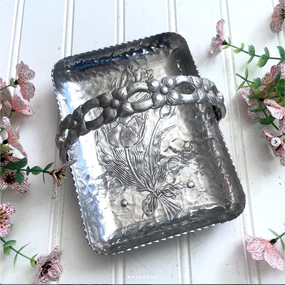 Vintage Hammered Aluminum Tin Basket Tray Floral Handled Tulip Design